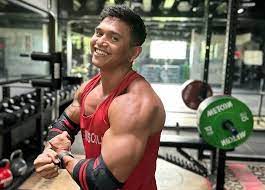 Tragic Loss: Fitness Influencer Justyn Vicky Dies in Freak Gym Accident While Lifting 210kg Barbell