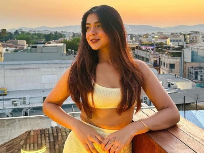 Apoorva Mukhija Returns to Instagram After India's Got Latent Controversy, Thanks Supporters