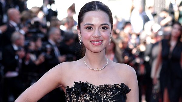 Cannes 2025: Laapataa Ladies Star Nitanshi Goel Dazzles in Regal Black and Gold Gown on the Red Carpet